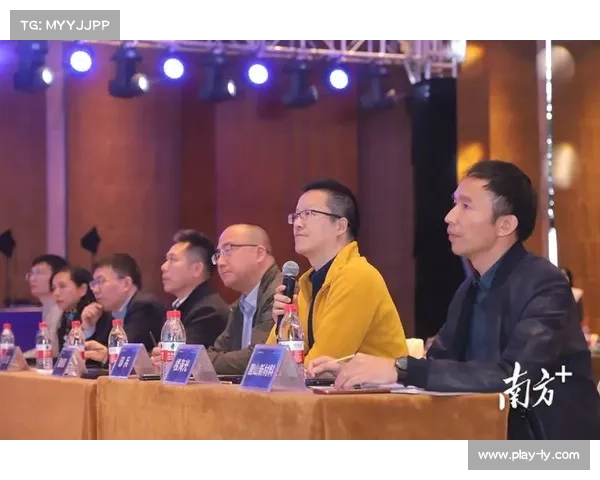 张朝晖宣布全面提升中国大满贯赛事服务保障水平 助力赛事发展再上新台阶 张朝晖宣布全面提升中国大满贯赛事服务保障水平 助力赛事发展再上新台阶